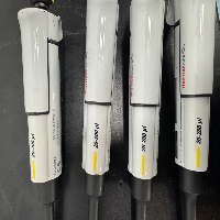 Thermo Fisher F1-ClipTip Single Channel Manual Pipette, 20-200 uL image 3